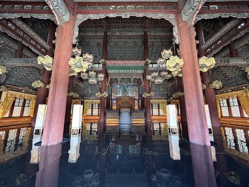 창덕궁 인정전 내부 