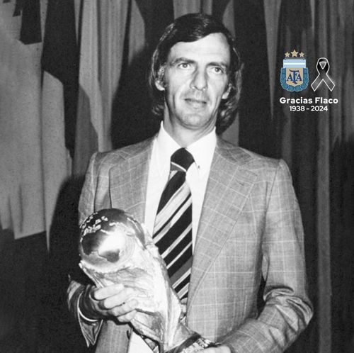 1978년 월드컵 우승컵을 들고 있는 메노티 감독