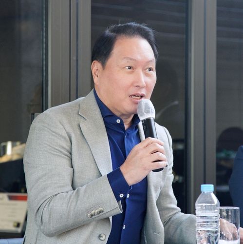 기자간담회 중인 최태원 대한상의 회장