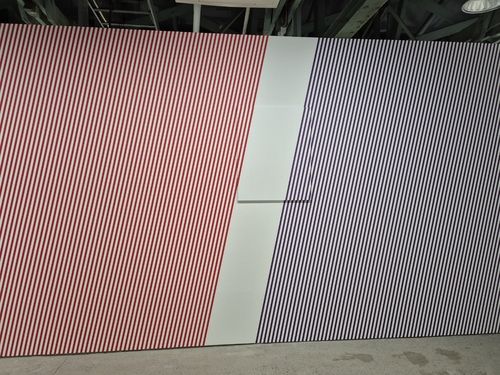 (부산=연합뉴스) 황희경 기자 = 국제갤러리 부산점에서 8일 시작한 그래픽 디자이너 김영나의 개인전 '이지 헤비'(Easy Heavy) 전시 전경. 작가의 대표 연작 'SET'의 25번째 작업과 작품의 일부를 캔버스에 그린 '조각 25-1'. 2024.5.9.zitrone@yna.co.kr