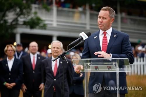 USGA 최고경영자 마이크 완.