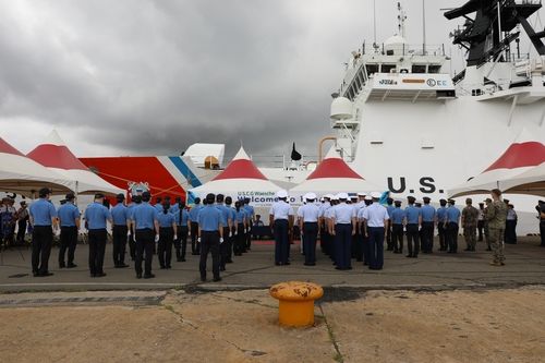 미국 경비함 웨이시함 환영식