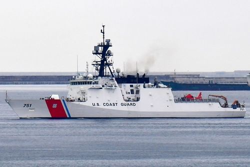 9일 포항신항에 들어오는 미국 웨이시함