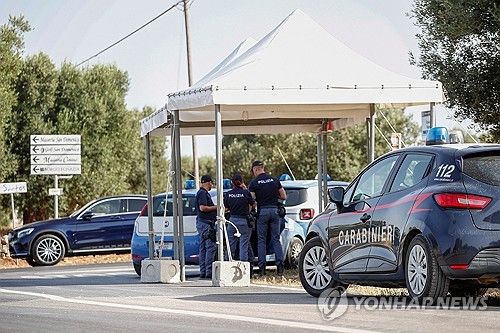 보르고 에냐치아 리조트 인근 보안 검문소
