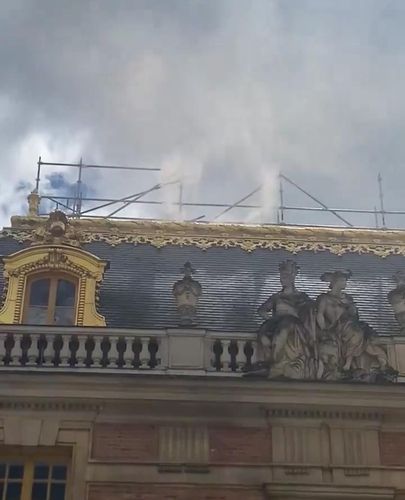 베르사유 궁전 지붕 보수 공사장 불