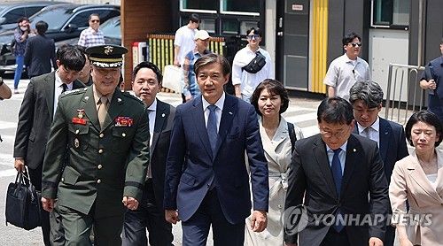 박정훈 전 수사단장 만난 조국 대표