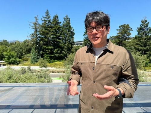 "전 세계 모든 아티스트의 VR 콘서트를 찍고 싶어요"