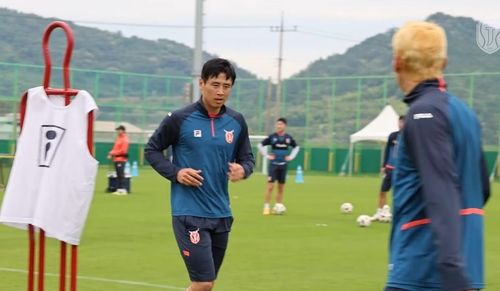 벌교 전지훈련에서 땀을 흘리는 제주 구자철