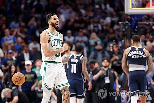 보스턴 승리의 주역 제이슨 테이텀