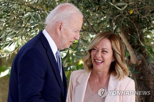 바이든 미 대통령 맞이한 멜로니 이탈리아 총리