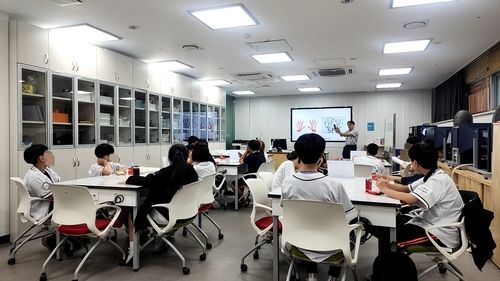 수업 듣는 과학치안꿈누리단 학생들