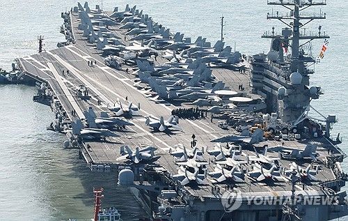 지난해 10월 부산작전기지에 입항한 미국 핵 추진 항공모함 로널드 레이건호(CVN-76)