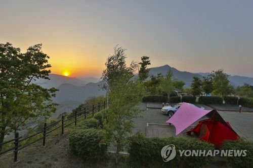 강원도 정선군의 동강전망자연휴양림 오토캠핑장 [기사 내용과 관련 없음]