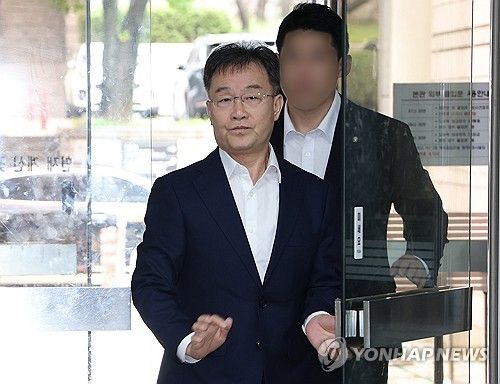 법정 향하는 김만배