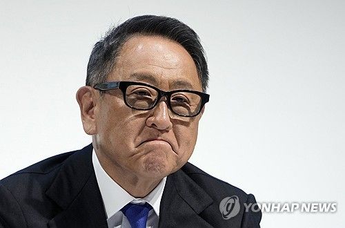 기자회견 참석한 도요다 아키오 회장