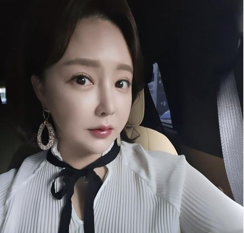 트로트 가수 금잔디