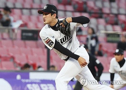 역투하는 고영표