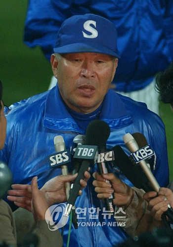 프로야구 삼성-롯데경기YONHAP NO-232 SEOK (부산)