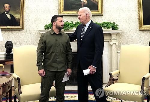 지난해 9월 백악관에서 젤렌스키 대통령 만난 바이든 대통령