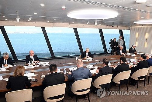 푸틴, 세계 뉴스통신사들과 만남