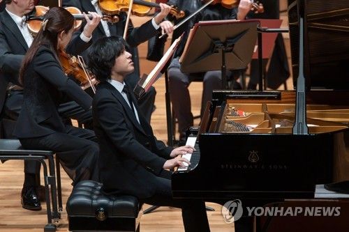 피아니스트 임윤찬