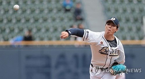 역투하는 두산 선발 김동주