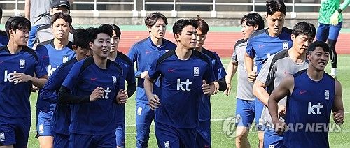 중국전 준비하는 한국 축구