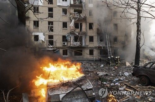 러시아 공습에 파괴된 하르키우 건물