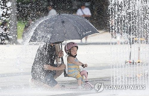 아빠와 함께 더위 탈출