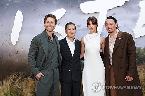 지난 11일(현지시간) '트위스터스'의 정이삭 감독과 출연진이 LA에서 열린 시사회에 참석한 모습