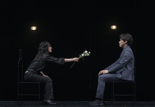 국립극단 연극 '햄릿' 공연 장면