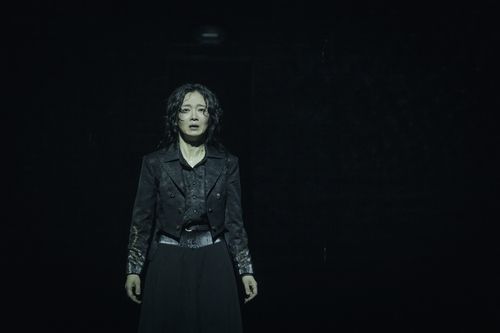 국립극단 연극 '햄릿' 공연 장면