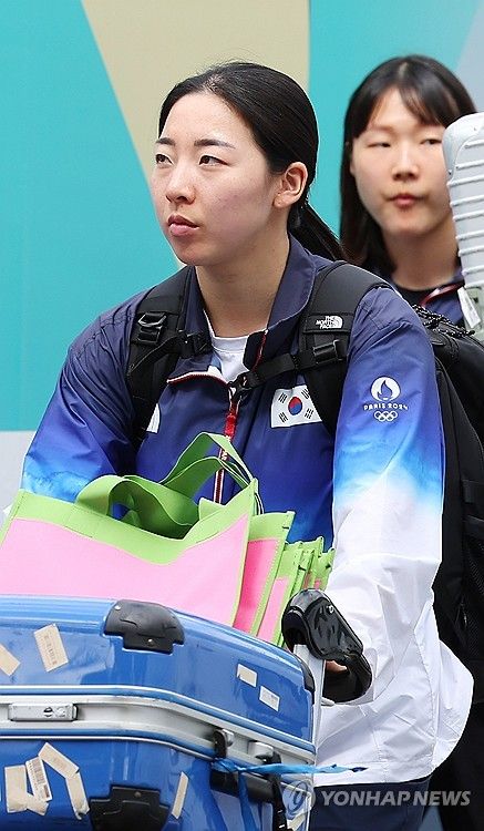 파리 올림픽 선수촌 입촌하는 공희용