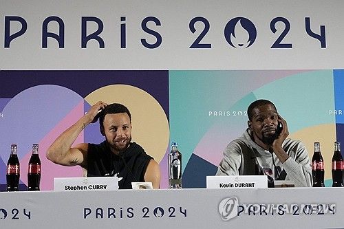 스테픈 커리와 케빈 듀랜트