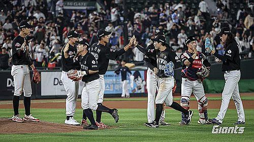 롯데, KIA에 6-4로 역전승