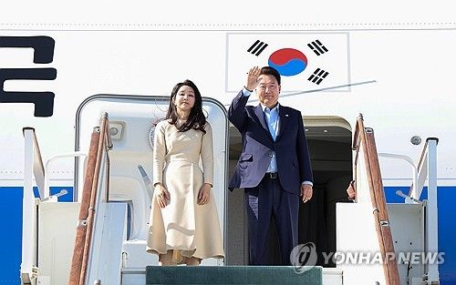 윤석열 대통령, 중앙아 3개국 국빈 방문 마치고 귀국길