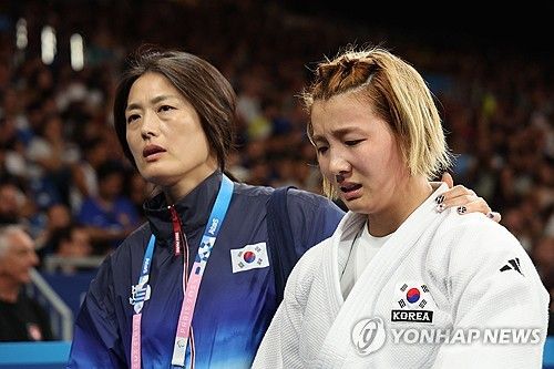 김지수, '아쉽다'