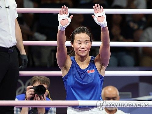 북한 방철미 여자 복싱 4강 진출