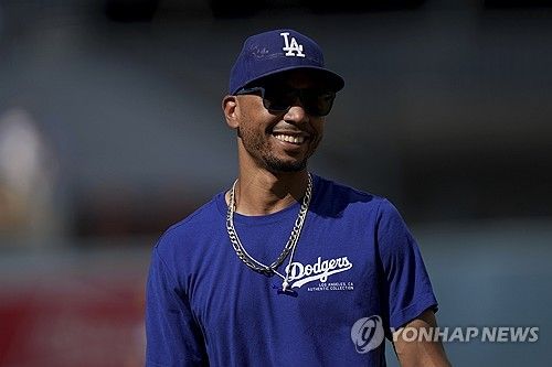 훈련하는 무키 베츠