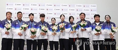 한국 양궁 대표팀 '금의환향'