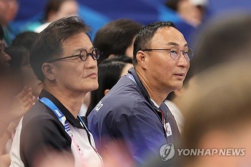 반효진 경기 찾은 장재근 선수촌장