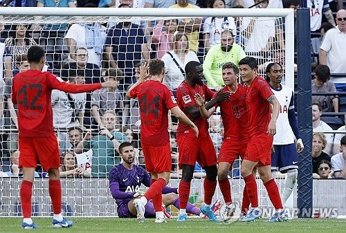 김민재와 뮌헨 선수단