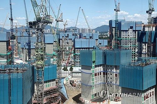 서울의 한 아파트 재건축 현장