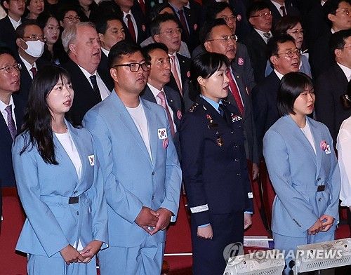 제79주년 광복절 경축식 참석한 파리올림픽 영웅 임시현 김우진 허미미