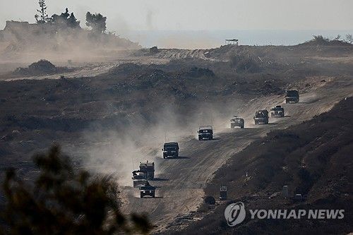 가자지구 내에서 이동 중인 이스라엘군
