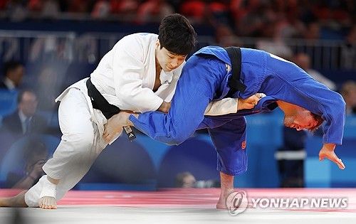 기술시도하는 안바울