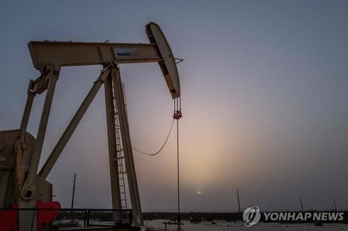 [뉴욕유가] OPEC+ 공급 증가 공포에 급락…WTI 3.11%↓ - 1