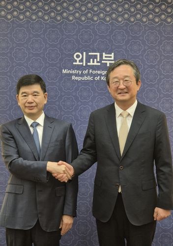 정병원 외교부 차관보,스모우쥔 간쑤성 부서기