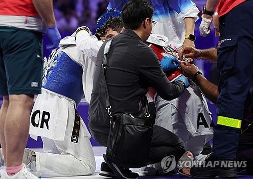 부상으로 기권한 상대에게