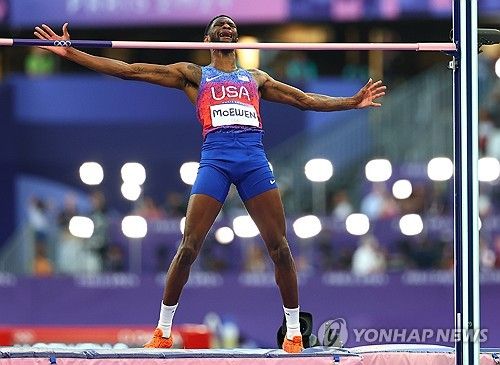 2m36 성공한 셸비 매큐언